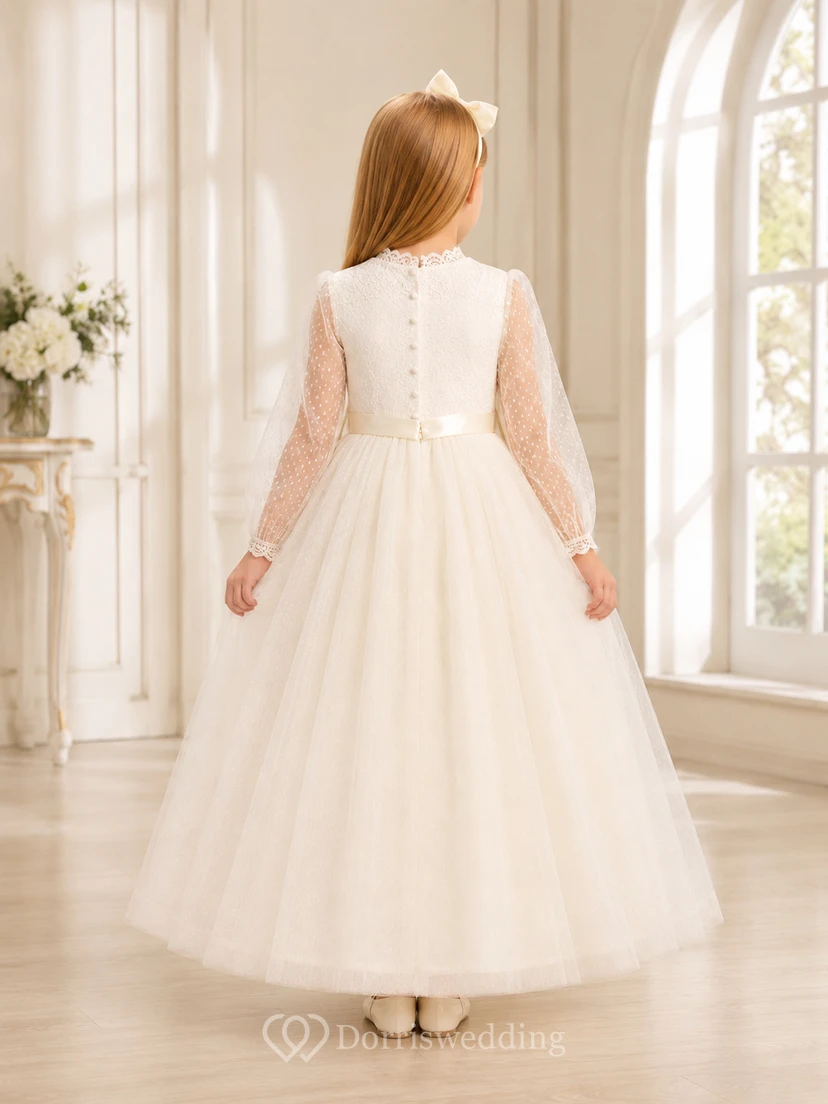 Robe de demoiselle d'honneur en dentelle ivoire et tulle, coupe trapèze, manches longues, col rond, longueur midi view 2