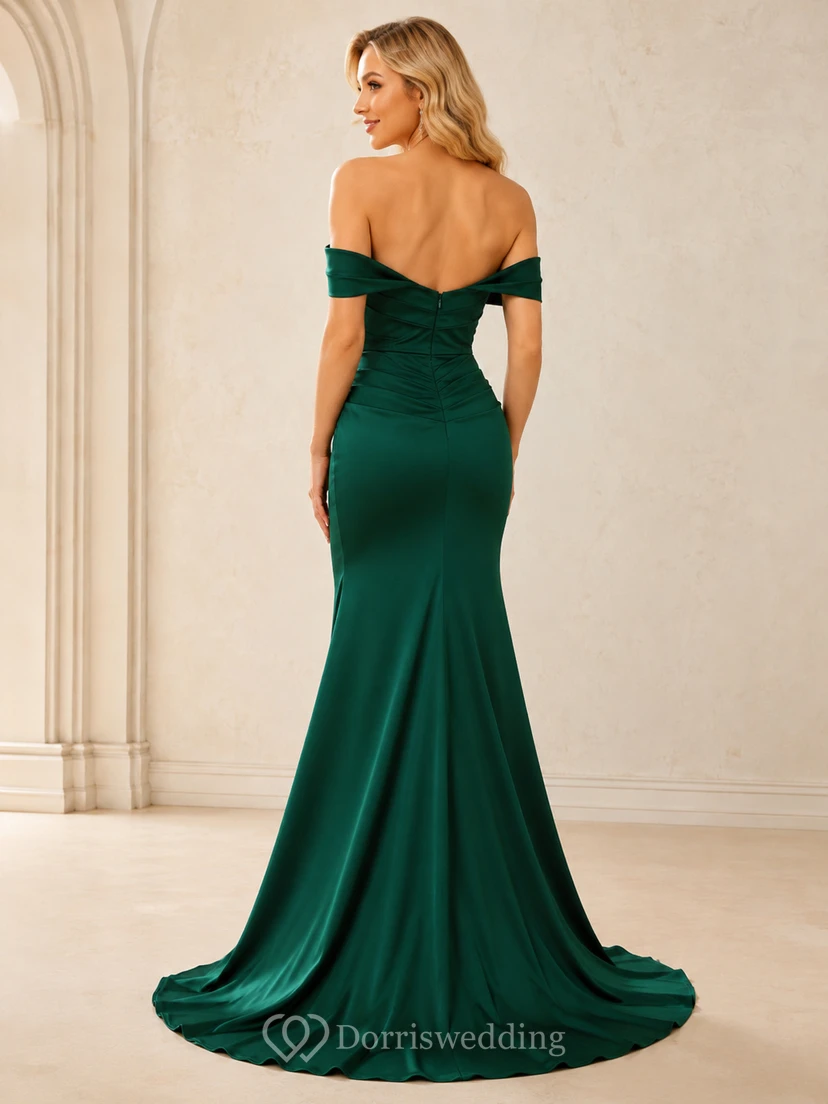 Vestido de noche largo hasta el suelo, de satén fruncido, con escote corazón, mangas cortas y cola, color verde oscuro. view 2