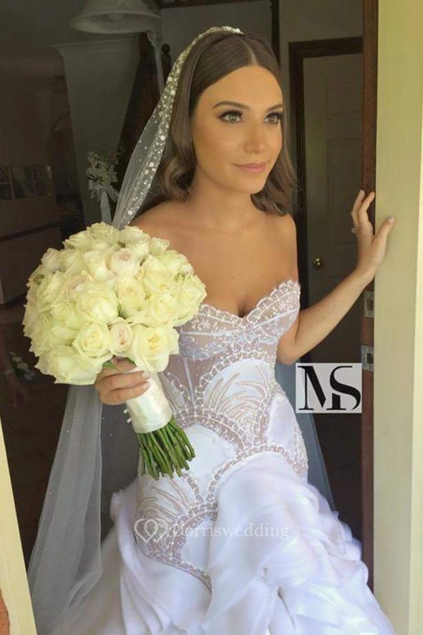 Delicate Sweetheart Sleeveless Wedding Dress With Beadings Ruffles