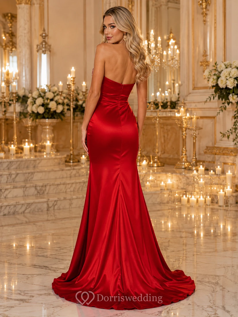 Rotes trägerloses Satin-Abendkleid mit Herzausschnitt und Schlitz für Jubiläumsfotos view 2