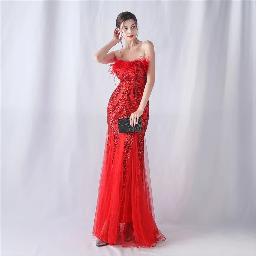 Vestido de noche de malla con lentejuelas y top palabra de honor con estampado de plumas de avestruz y flores para bodas y reuniones. view 12
