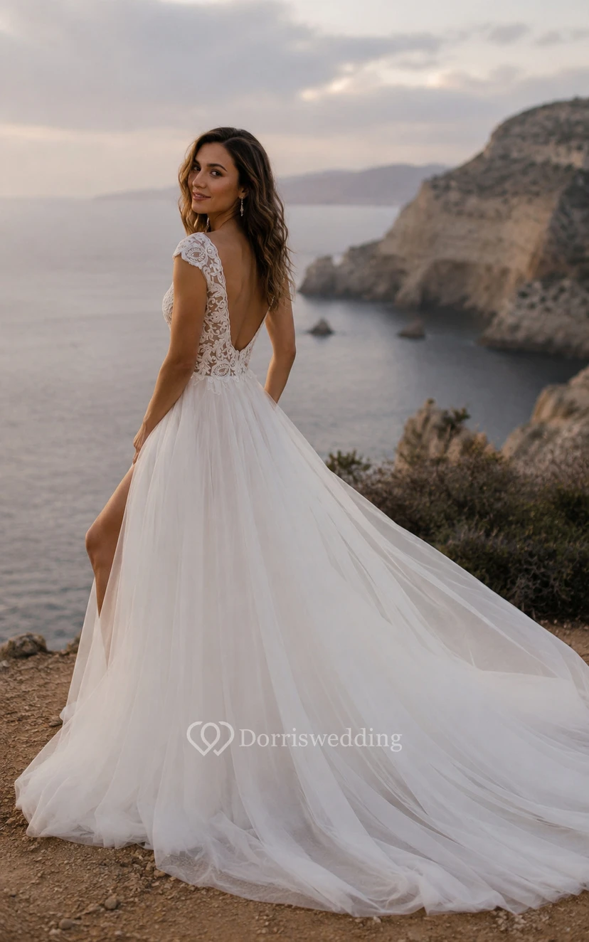 Robe de mariée blanche en dentelle, coupe trapèze, col V et fente sur le devant view 10