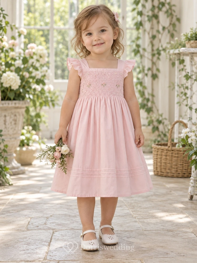 Rosa A-Linien-Kleid im Landhausstil mit eckigem Ausschnitt, gerafften Rüschenärmeln und knielangem Bündchensaum für Blumenmädchen