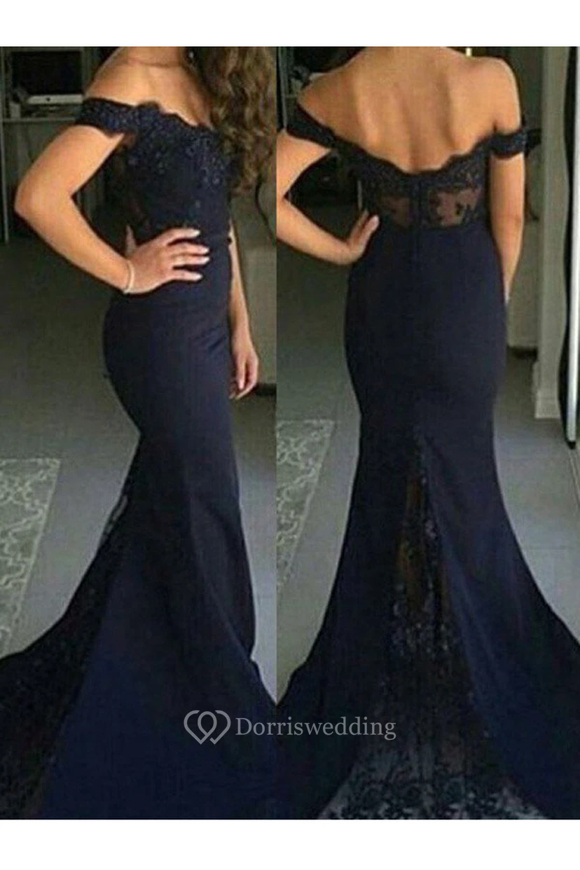 Robe sirène trompette en satin et dentelle, épaules dénudées, manches courtes, fermeture éclair et dos nu en V