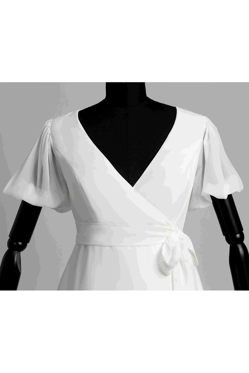 Robe de mariée trapèze à manches courtes bouffantes view 6