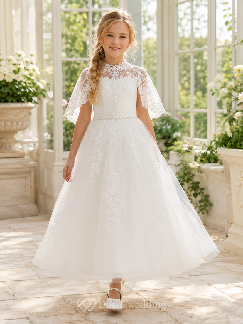 Vestido de niña de las flores para la comunión, con mangas tipo capa y espalda en V, de encaje blanco.