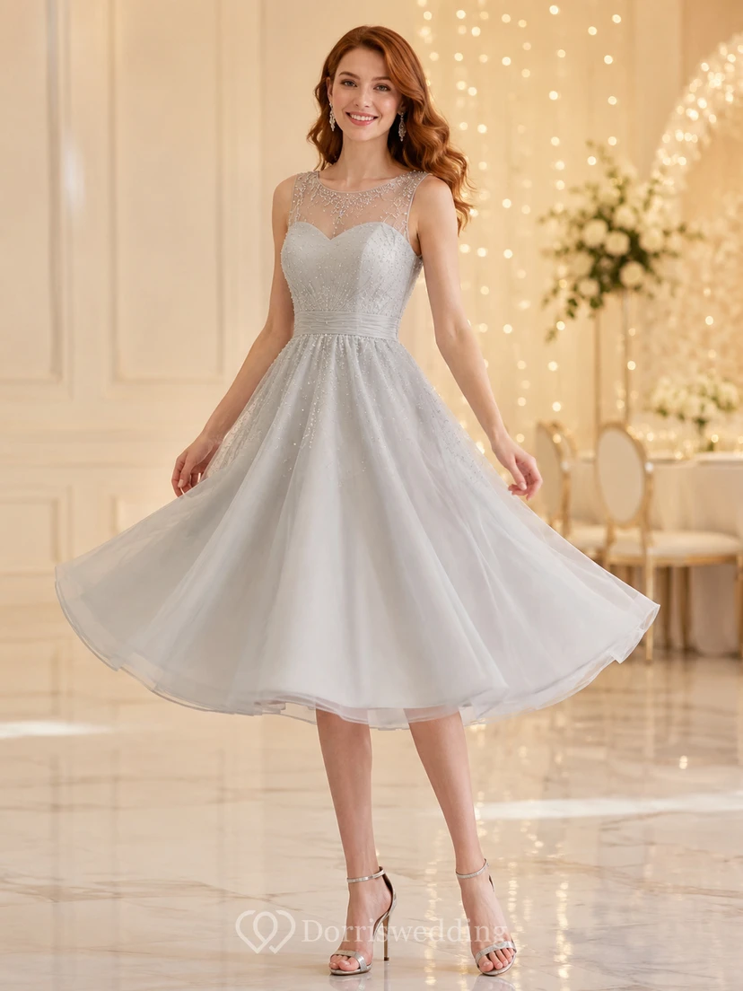 Robe de mariée romantique en tulle gris argenté sans bretelles, longueur thé, coupe trapèze
