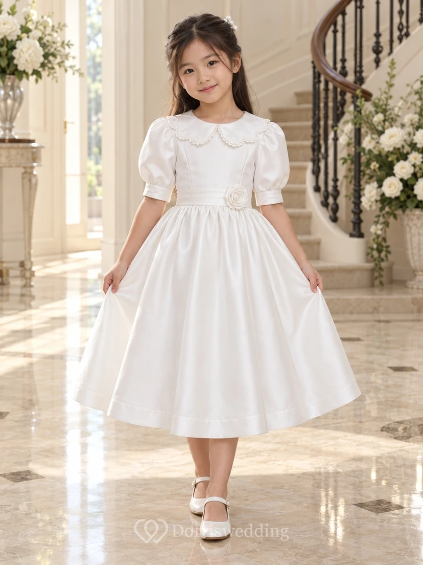 Vestido de niña de flores vintage blanco de corte A, largo hasta la rodilla, de satén, con mangas abullonadas, cuello festoneado y cintura ajustada.