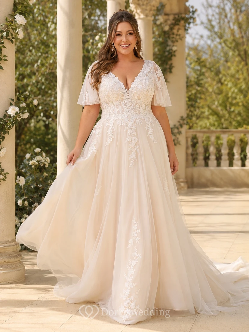 Champagnerfarbenes Brautkleid aus Chiffon in A-Linie in Übergröße mit V-Ausschnitt, kurzen Ärmeln und Schleppe