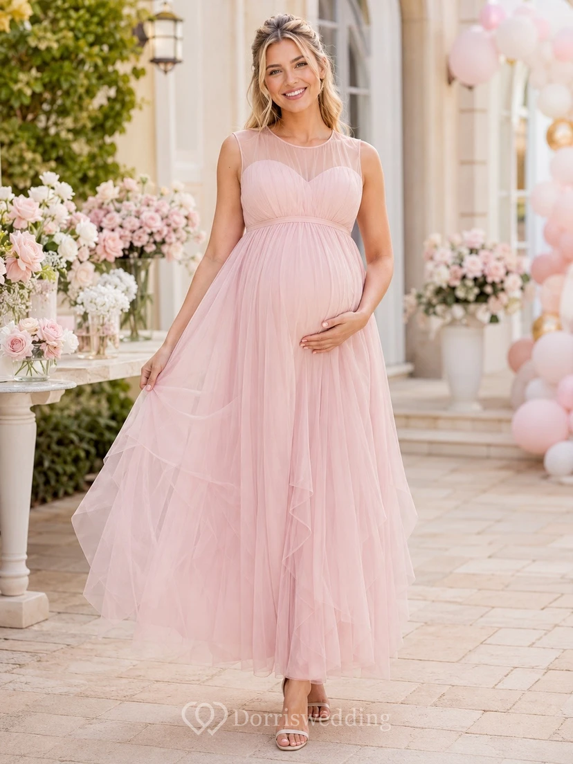Umstandskleid in Teelänge mit Empire-Stil, hohem Kragen und A-Linien-Schnitt aus Tüll für die Babyparty