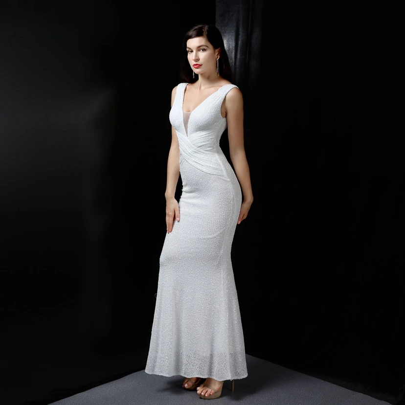Robe de soirée élégante et longue sans manches à sequins Aura Queen, style banquet, coupe sirène. view 5
