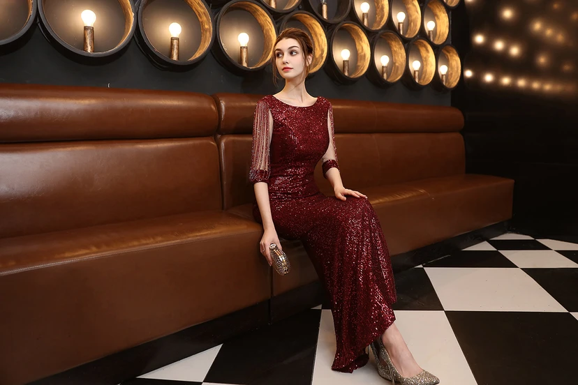 Vestido de noche elegante, largo, sin mangas, con lentejuelas y cola de sirena, estilo banquete. view 38