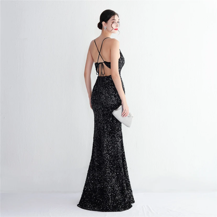 Paillettenbesetztes Abendkleid mit Samtsaum, langen Trägern und schmaler Silhouette für elegante Bankette view 18