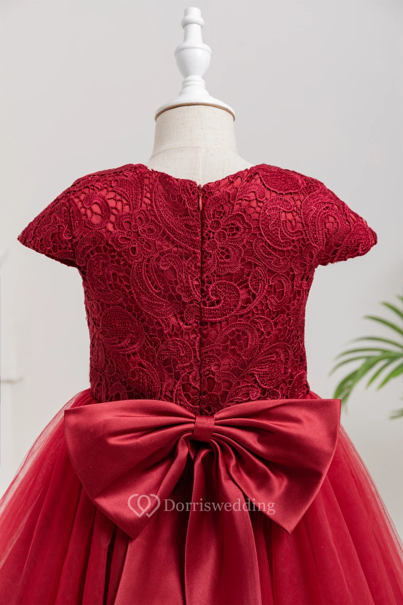 Vestido corto de damita de honor de tul y encaje rojo estilo imperio con corte en A view 5