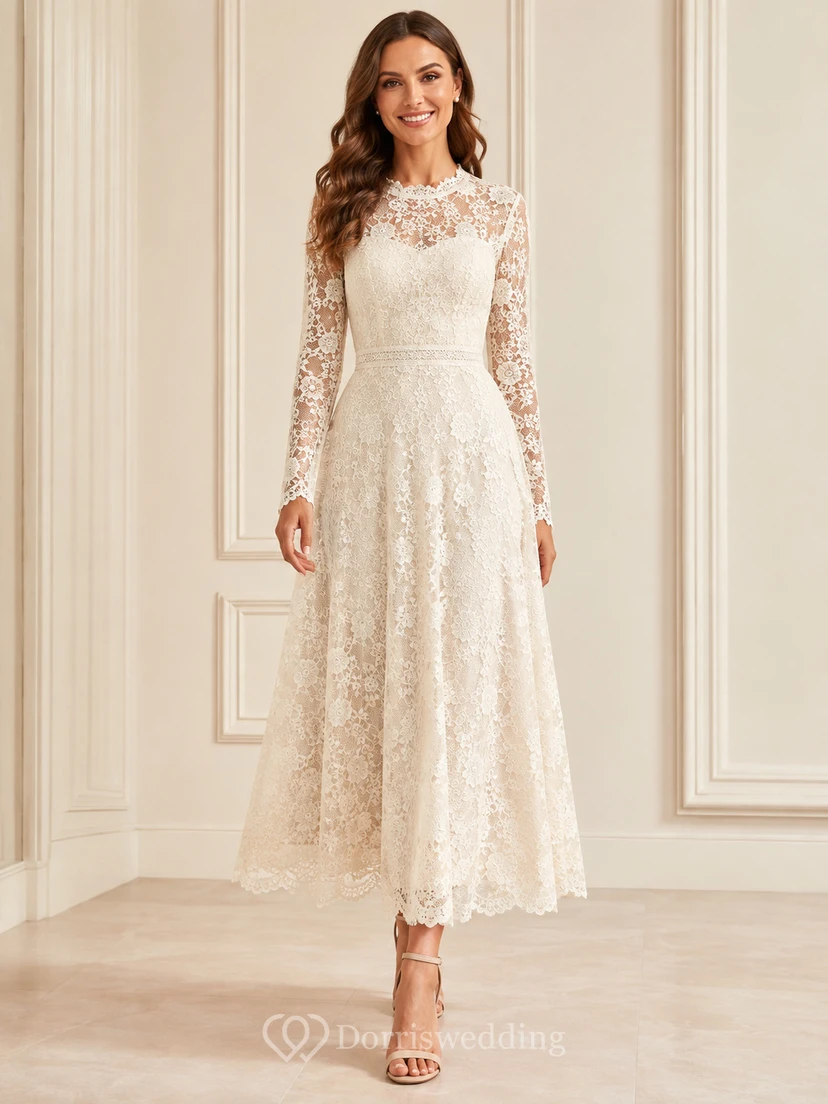 Robe de mariée romantique à col montant, manches longues et dentelle florale illusion, ourlet cheville