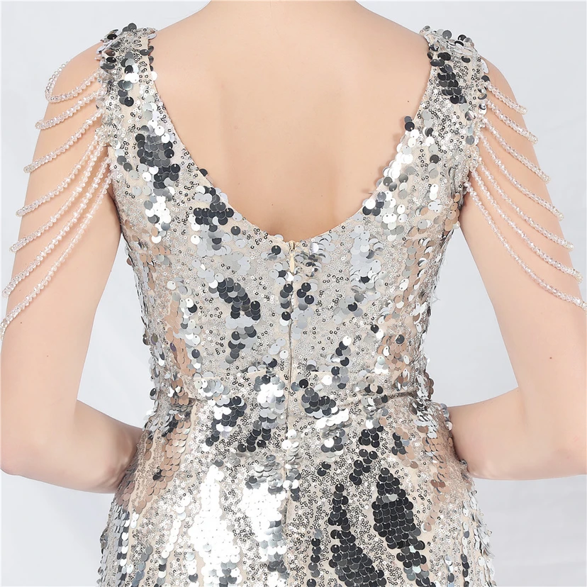 Robe courte à sequins ornée de perles et de sequins irisés, idéale au quotidien. Jupe courte. view 16