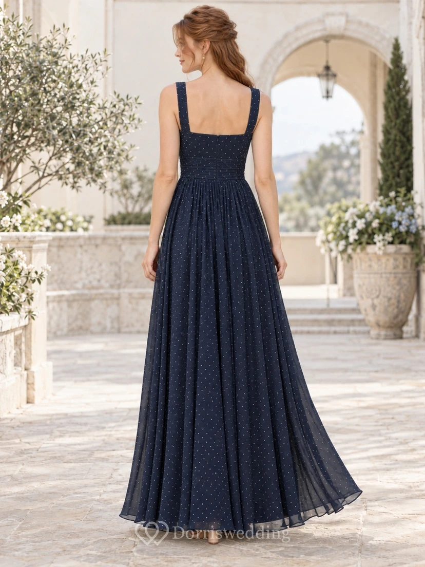 Marineblaues, ärmelloses, plissiertes Chiffon-Brautjungfernkleid mit kleinen Polka-Dots, eckigem Ausschnitt und bodenlangem Schnitt view 2