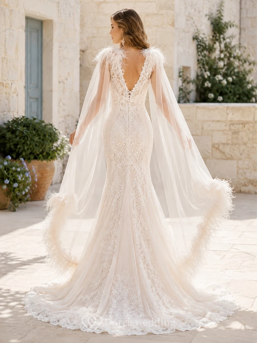 Meerjungfrauen-Luxus-Brautkleid aus Satin und Federn mit herzförmigem Ausschnitt – ein raffiniertes Hochzeitskleid view 2