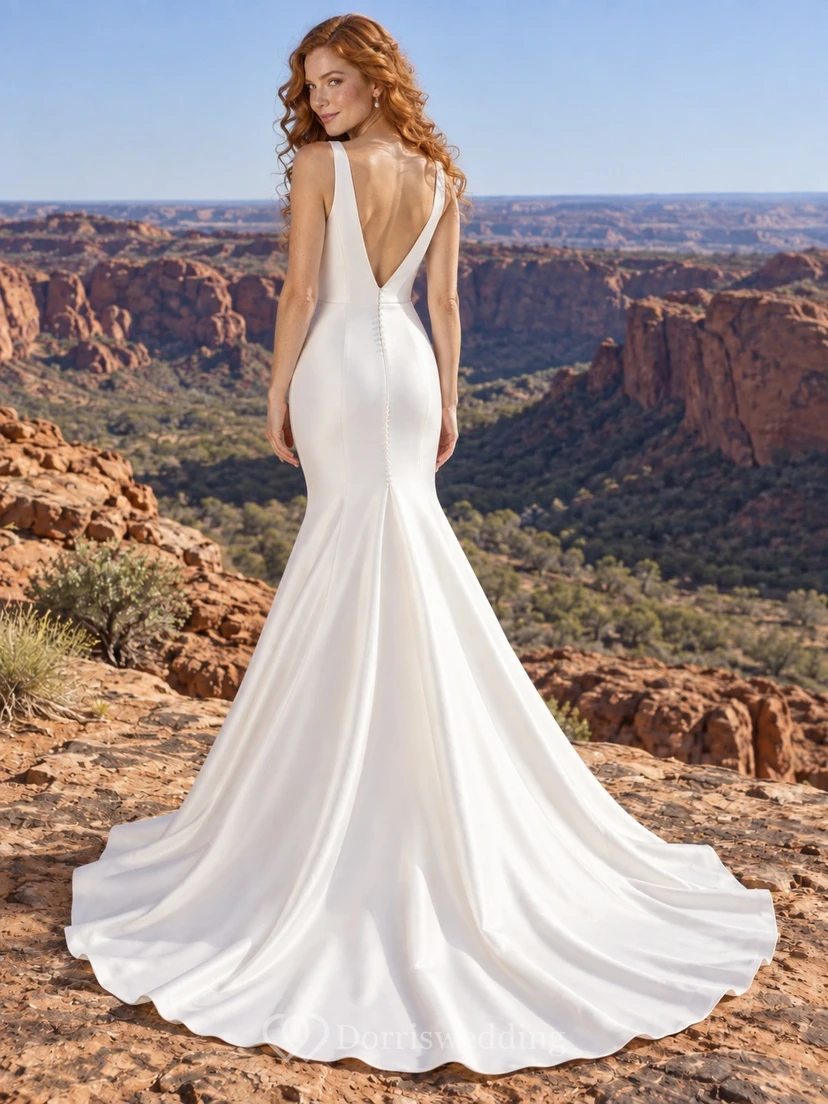 Schlichtes, ärmelloses Brautkleid aus Satin mit V-Ausschnitt, Meerjungfrauenschnitt und Schleppe sowie Meerjungfrauenschnitt view 2