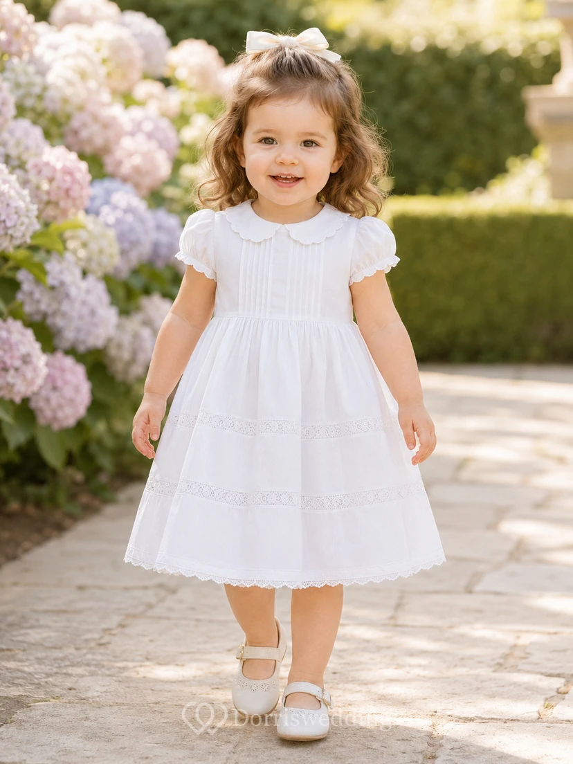 Smocked Cotton Batiste Baby Taufkleid in A-Linie mit Puffärmeln, schlicht, bezaubernd, lässig, mit Schmucksteinen, kurze Ärmel