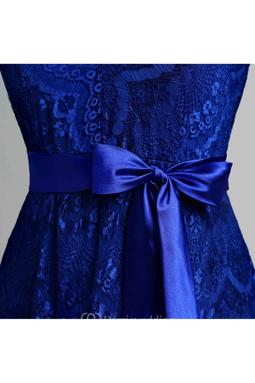 Vestido de encaje largo hasta el suelo con escote en V, manga corta y corte en A, con cola. view 6