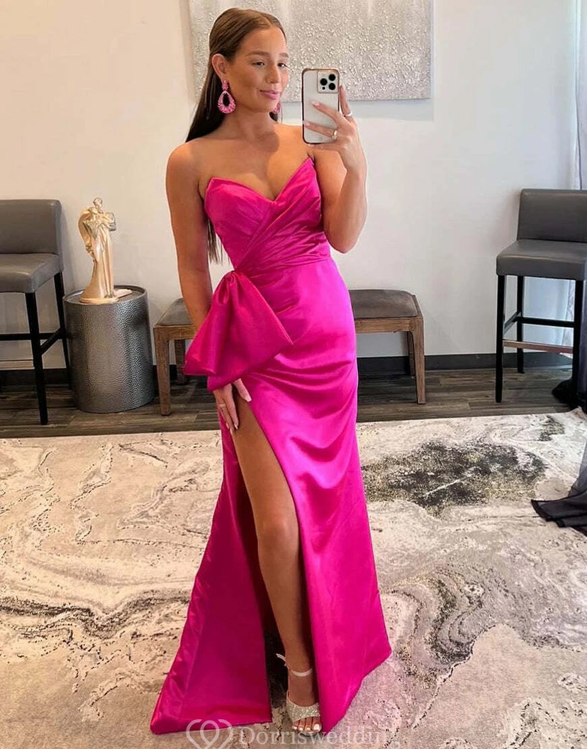 Schlichtes Kleid aus Satin mit gekreuzten Rüschen vorne, Schlitz und Schleife view 15