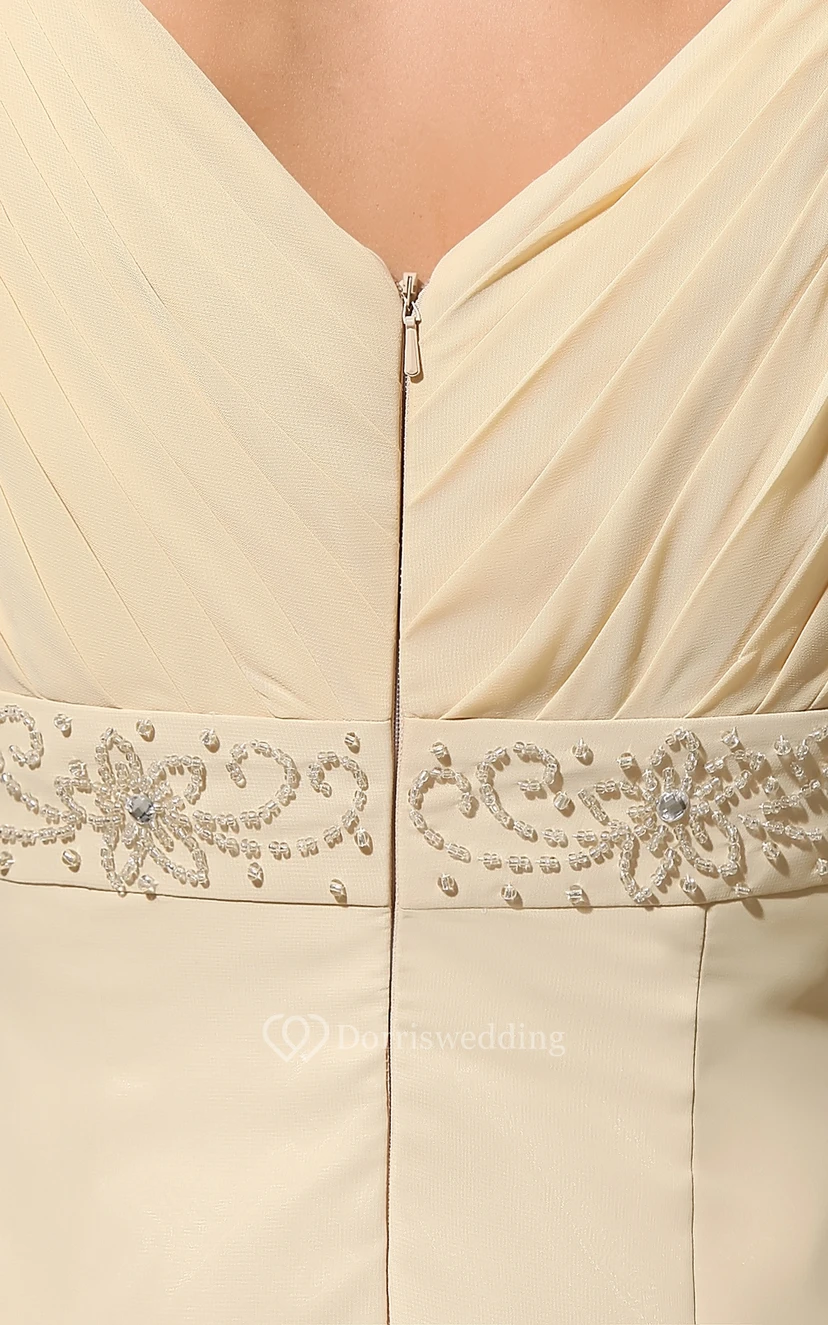 Chiffonkleid, bodenlang, trägerlos, mit Raffungen und Perlenstickerei view 7