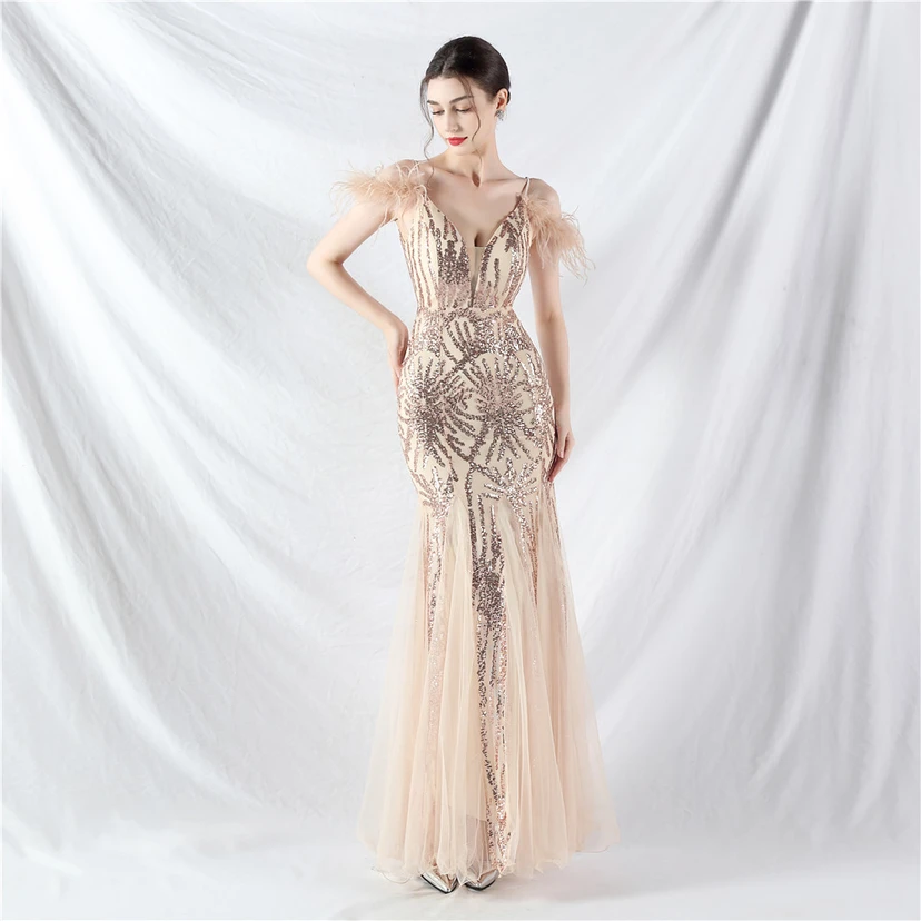 9-farbiges, handgefertigtes Abendkleid aus Kamelfedern, Netzstoff und Pailletten, sexy Trägern view 22