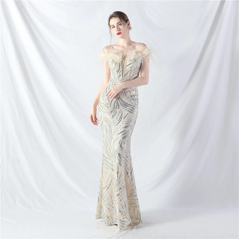 Robe de soirée haut de gamme à sequins, ornée d'un gilet à taille en arêtes de poisson et de plumes d'autruche. view 40