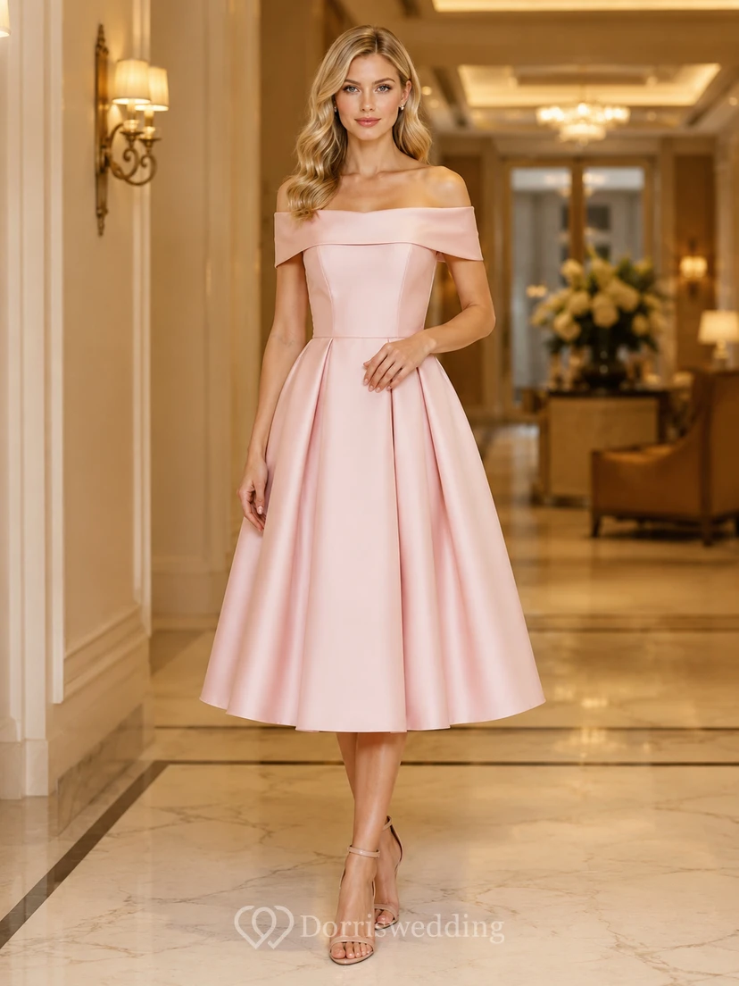Vestido de cóctel de corte A en mikado color rosa empolvado con hombros descubiertos