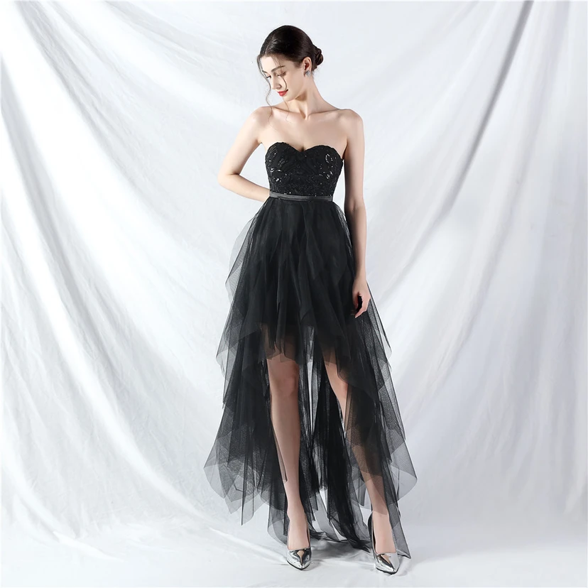 Kleid mit positionierten Blumenperlen und gespleißtem Netzstoff view 38