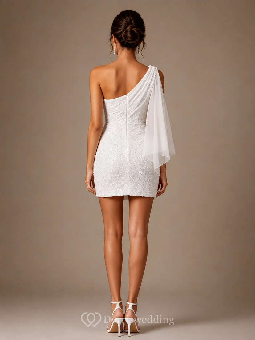 Robe fourreau blanche courte/mini asymétrique à sequins view 2