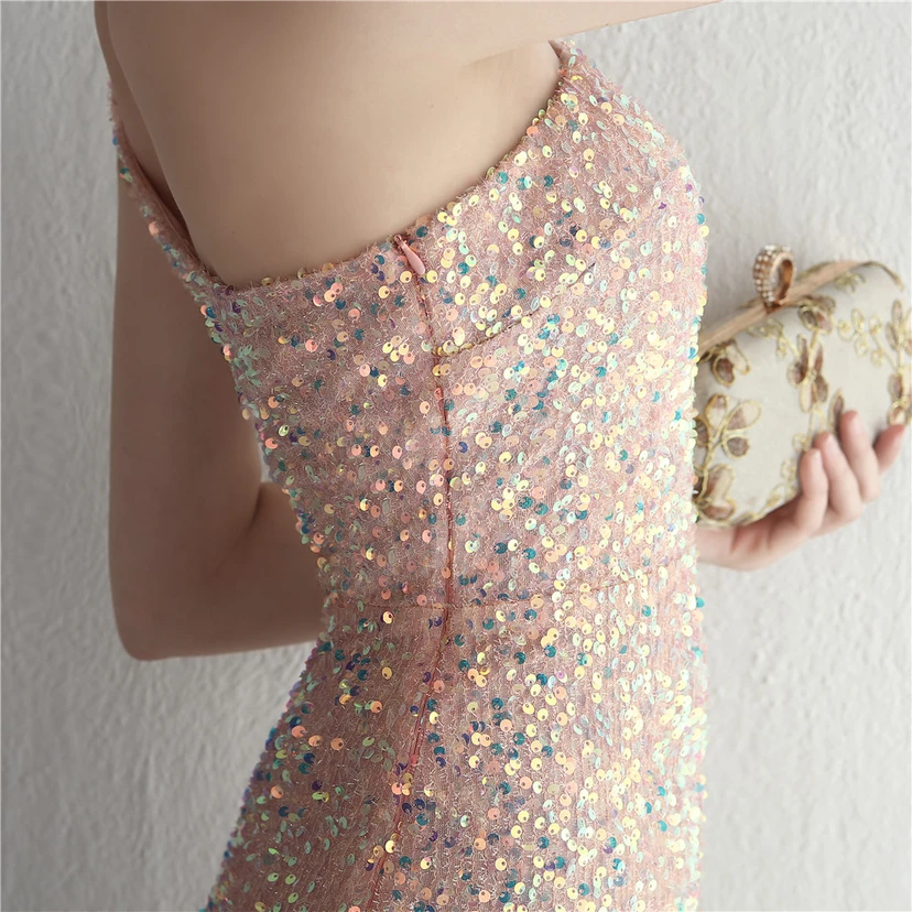 Handgefertigter Paillettenrock mit One-Shoulder-Schnitt, elegant für festliche Anlässe und Galas, mit Schlitz und Meerjungfrauenschnitt. view 62