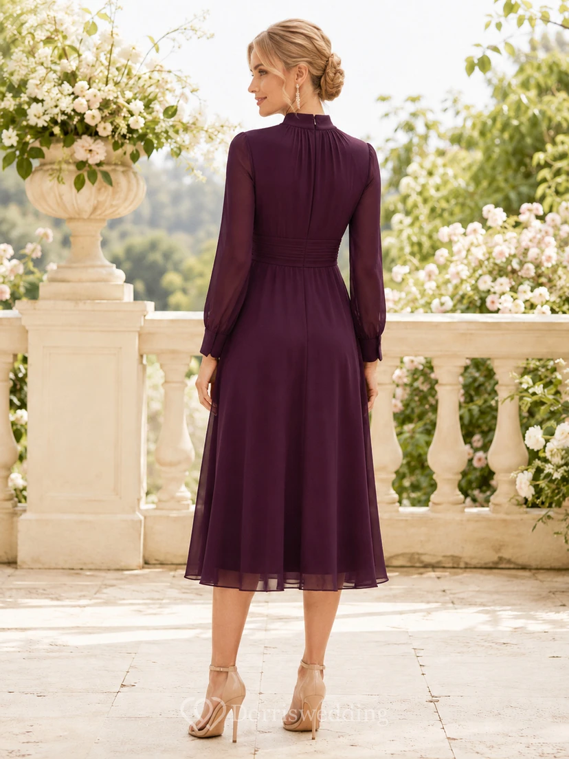 Robe midi plissée prune à col montant et manches transparentes view 2