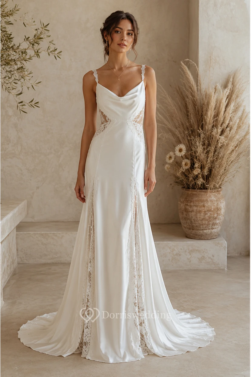 Robe de mariée bohème fourreau en dentelle avec drapé, sans manches et dos fendu en dentelle, longueur au sol