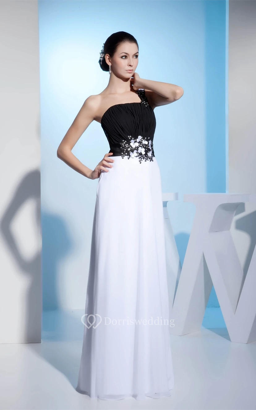 Black-And-White Floor-Length One-Shoulder Appliqued Waist and Dress With Ruching view 2