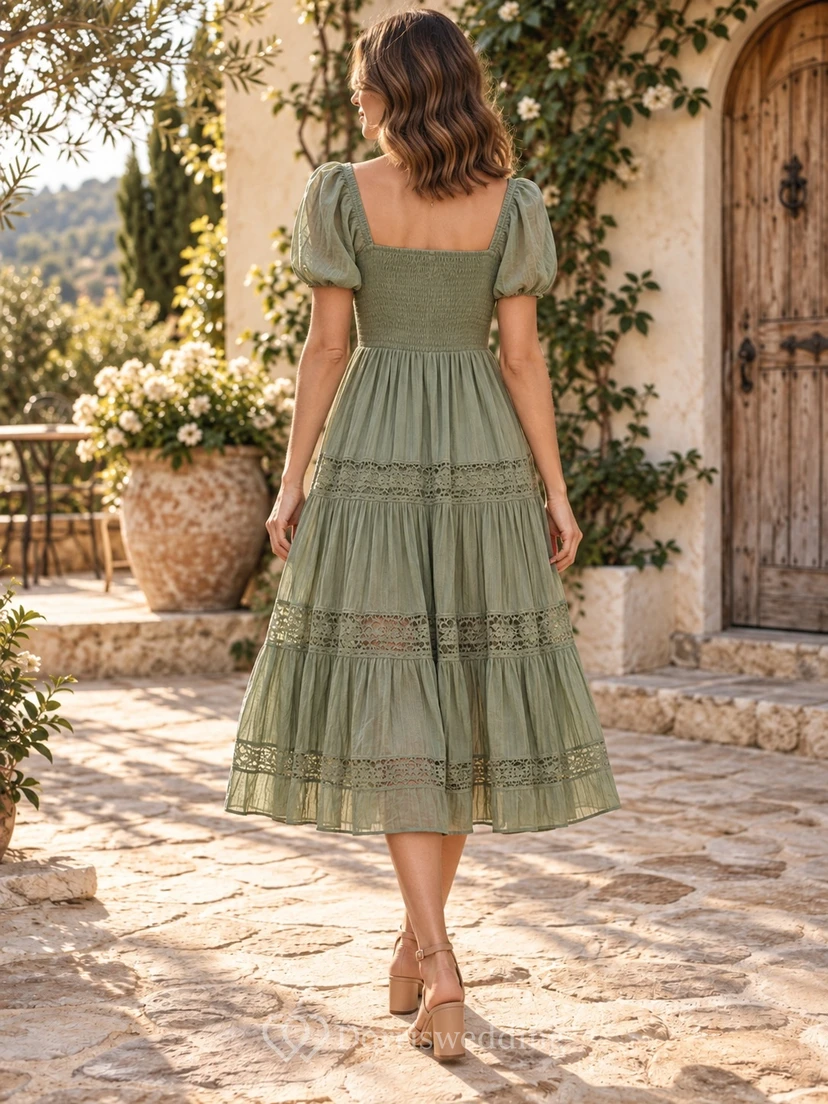 Robe bohème vert sauge mi-longue à col carré et manches bouffantes en dentelle à volants view 2