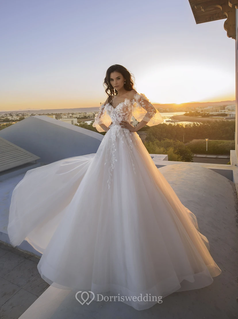 Illusion schulterfreies Tüll-Ballkleid mit Spitzenapplikationen – Hochzeitskleid