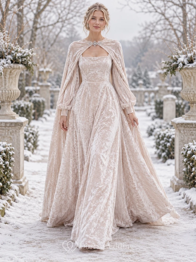 Vestido de novia de corte A con capa de terciopelo texturizado color rosa empolvado de manga larga y cuello cuadrado
