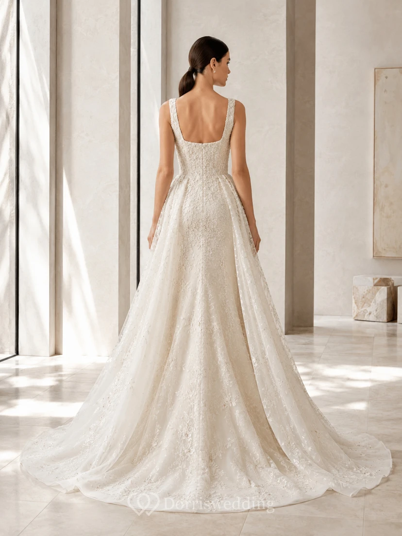 Robe de mariée moderne en dentelle botanique, col carré, bretelles carrées et traîne courte view 2