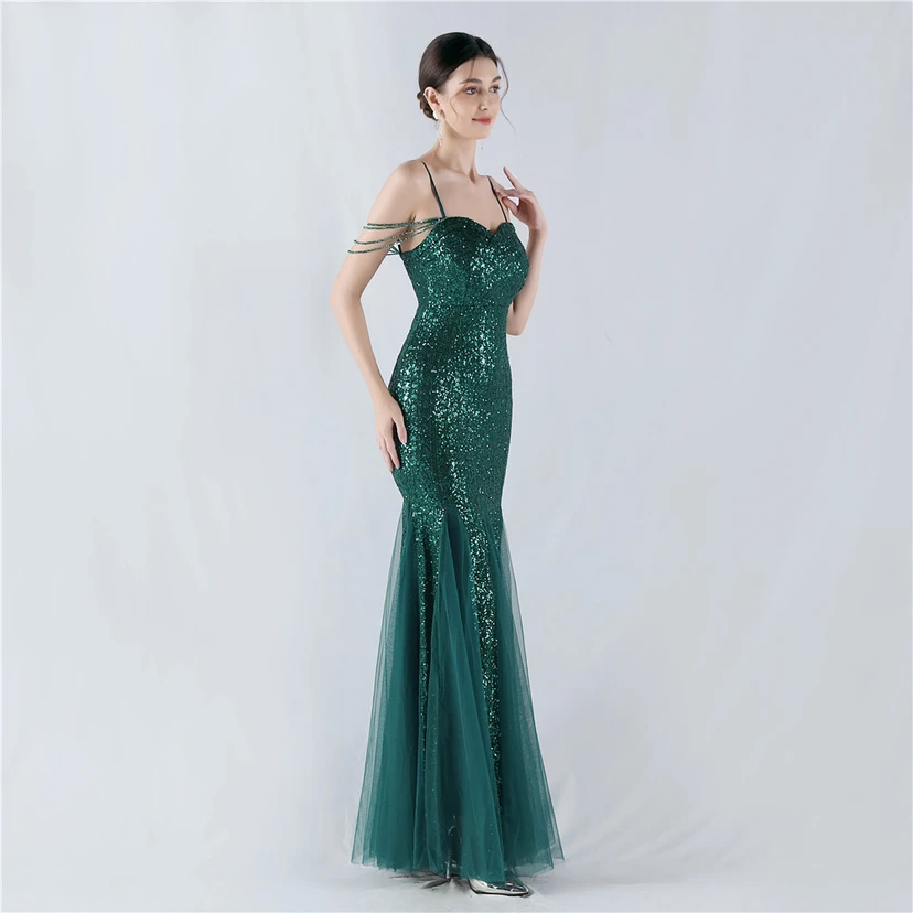 Création de perles, de sequins et de tulle pour une robe de soirée, spectacle, animateur, réunion annuelle view 54