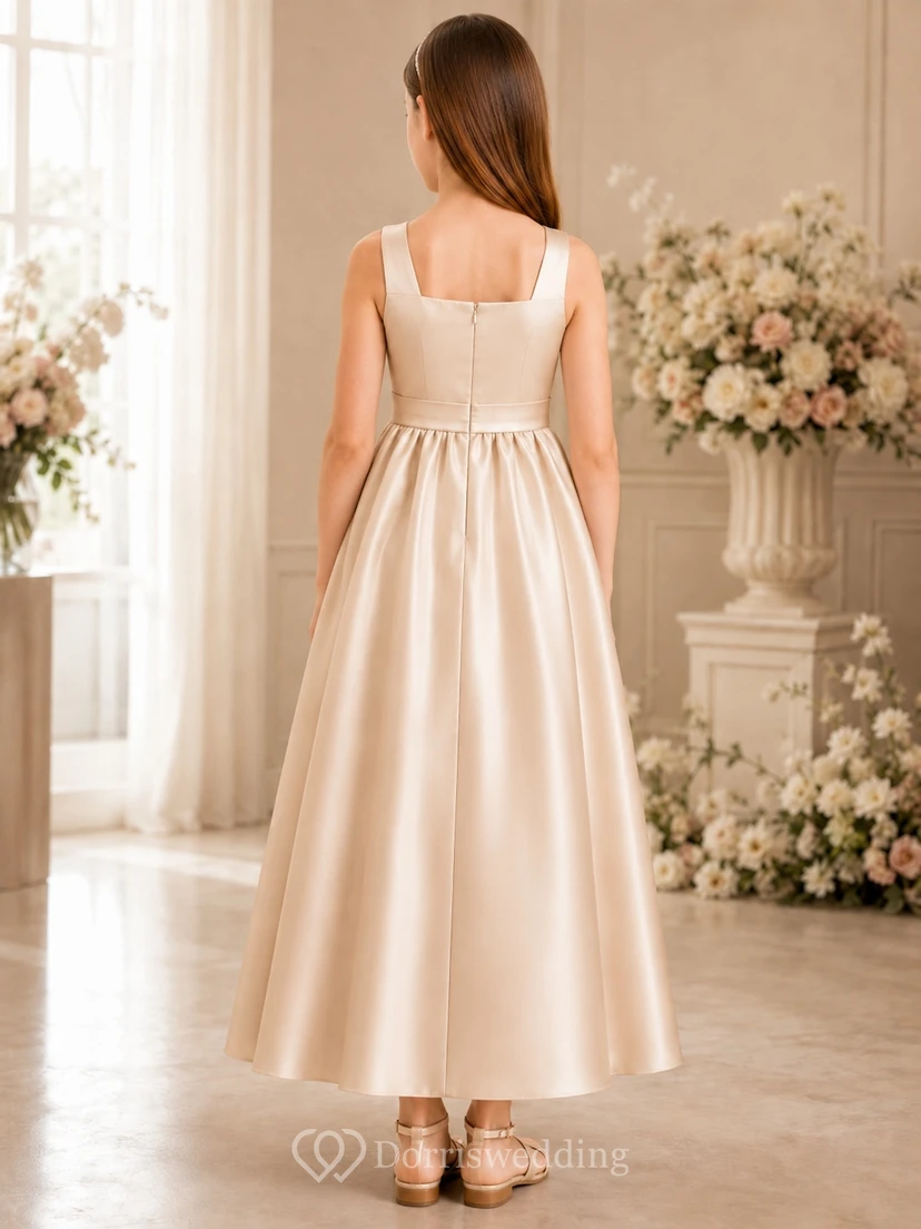 Vestido de dama de honor juvenil color champán, corte en A, escote corazón, sin mangas, detalle de lazo de satén, elegante. view 2