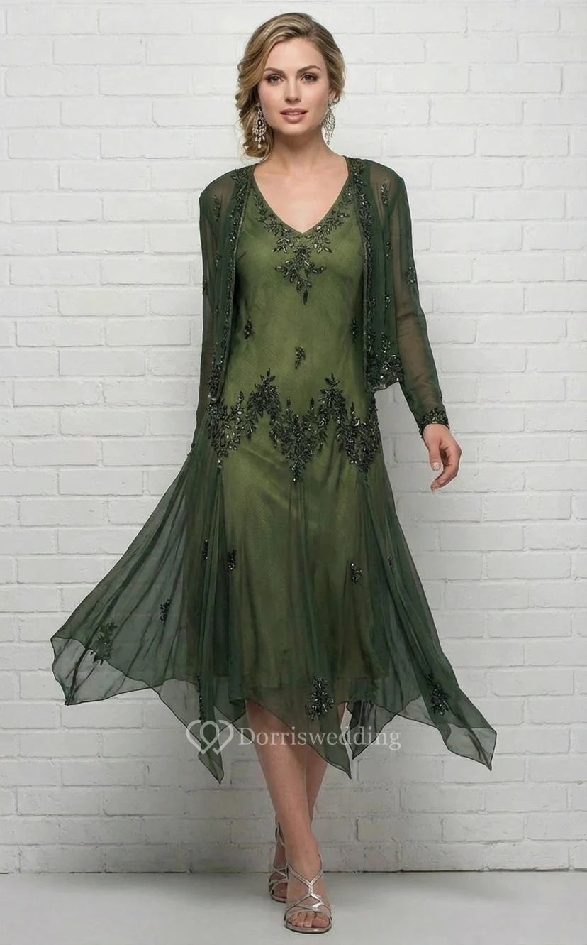 Robe cocktail vert forêt à perles, style vintage, avec veste transparente et ourlet asymétrique