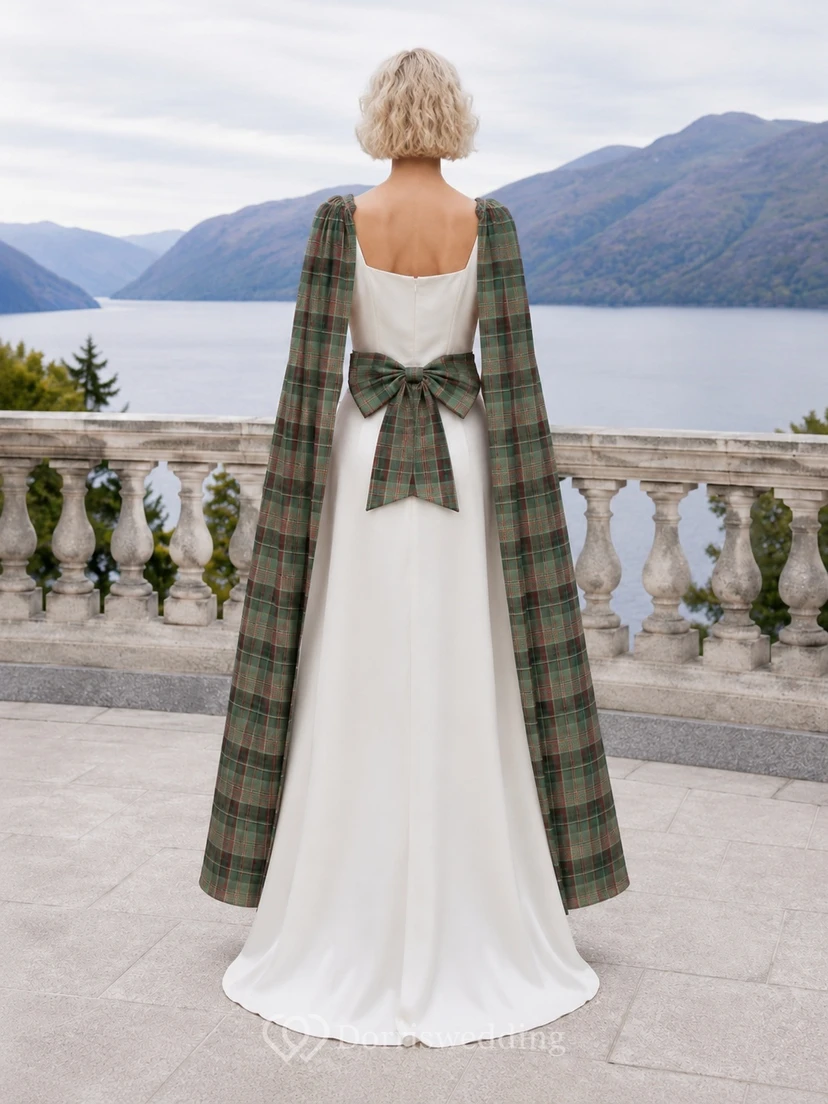 Schottisches Clan-Tartan Cape Ärmelloses schlichtes Satin-Etui-Brautkleid mit eckigem Ausschnitt, schlichtes Brautkleid view 2