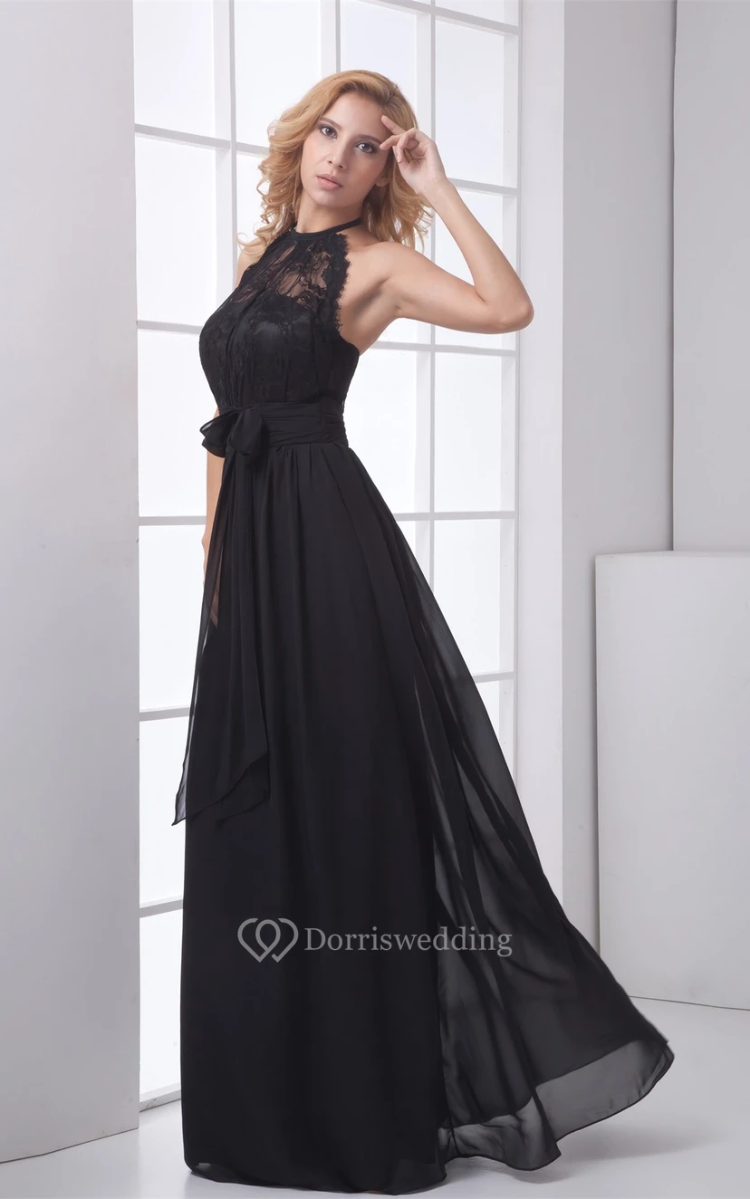 Ärmelloses Maxikleid aus Spitze mit hohem Kragen und Schleife view 3