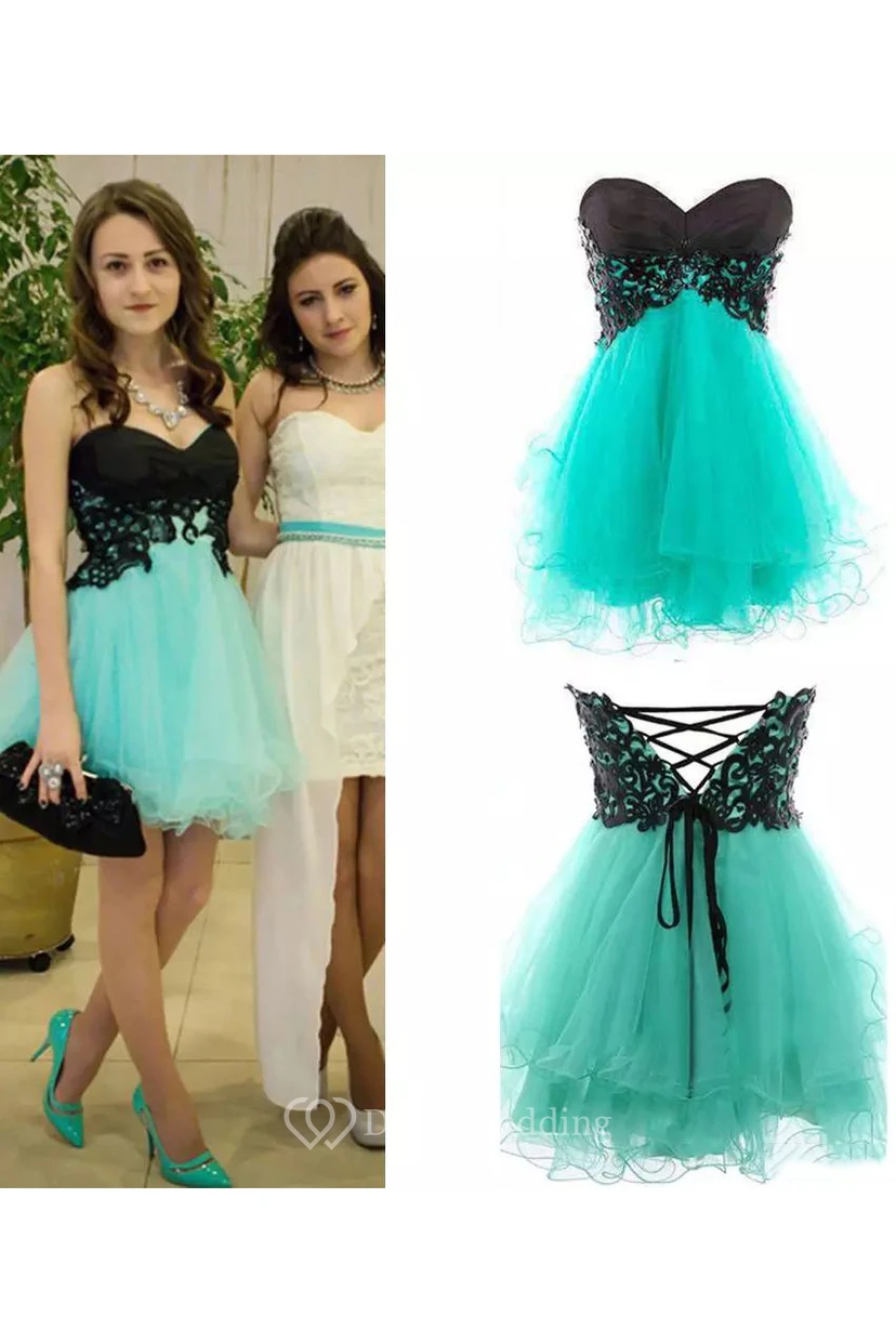 Ärmelloses, kurzes Mini-Abendkleid aus Spitze und Tüll in A-Linie mit herzförmigem Ausschnitt und Schnürung view 3
