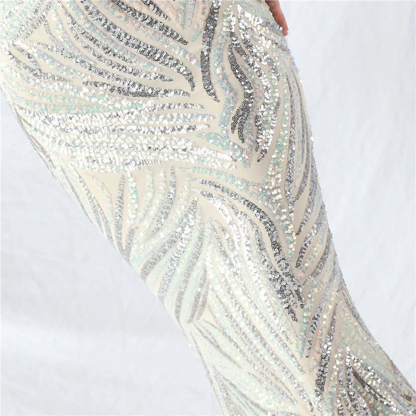 Vestido de noche con tirantes, top tipo tubo y lentejuelas apiladas encriptadas, con método de doble atado de cuerda. view 29