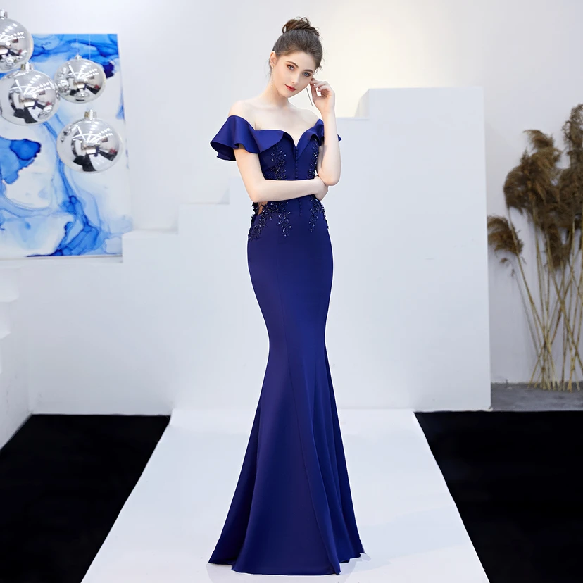Robe de mariée longue rouge asymétrique à une épaule, coupe sirène, idéale pour un banquet ou une soirée de mariage. view 25