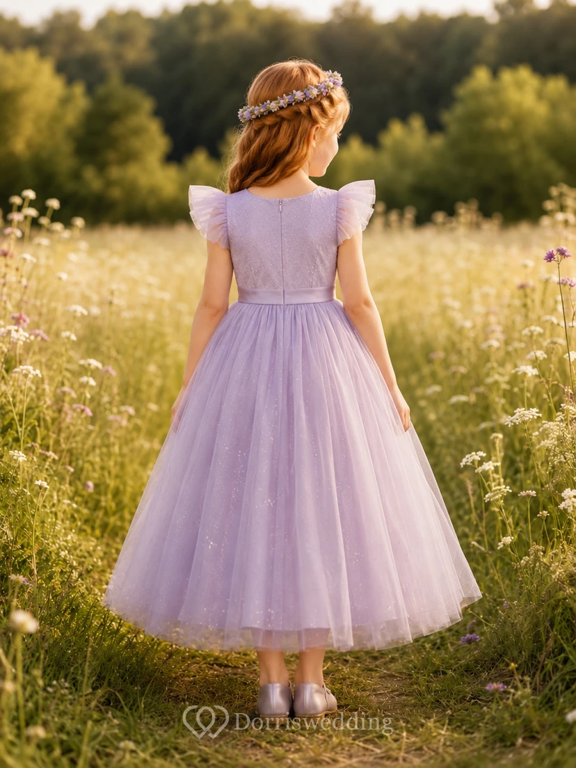 Blumenmädchenkleid aus lila Tüll, A-Linie, mit flatternden Ärmeln, Rundhalsausschnitt, wadenlang view 2