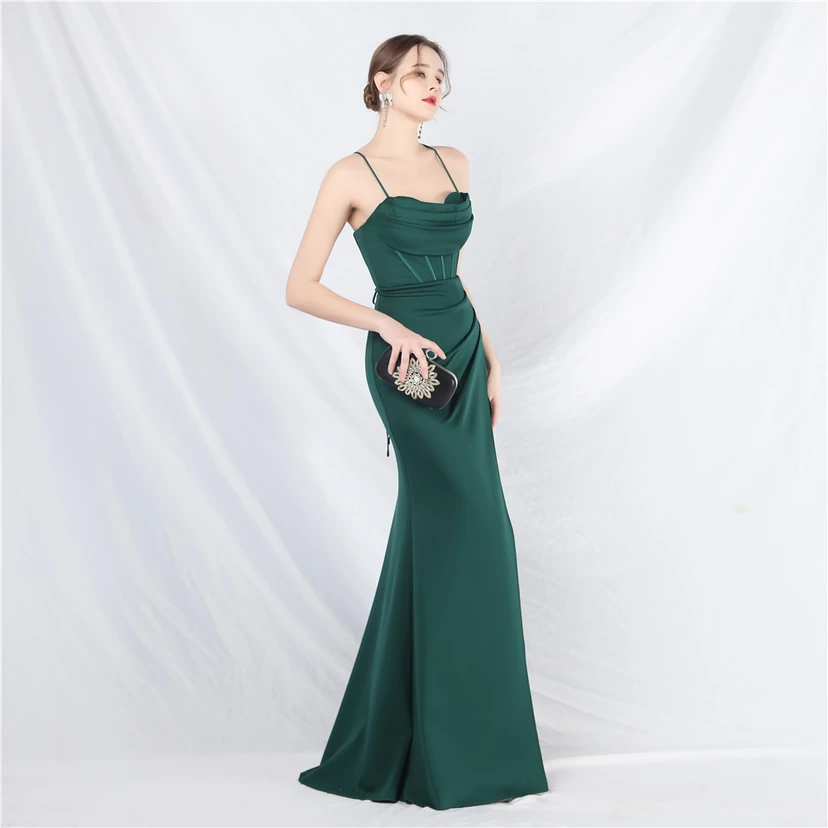 Vestido de noche de alta gama con tirantes y chaleco tipo espina de pescado Palace view 16